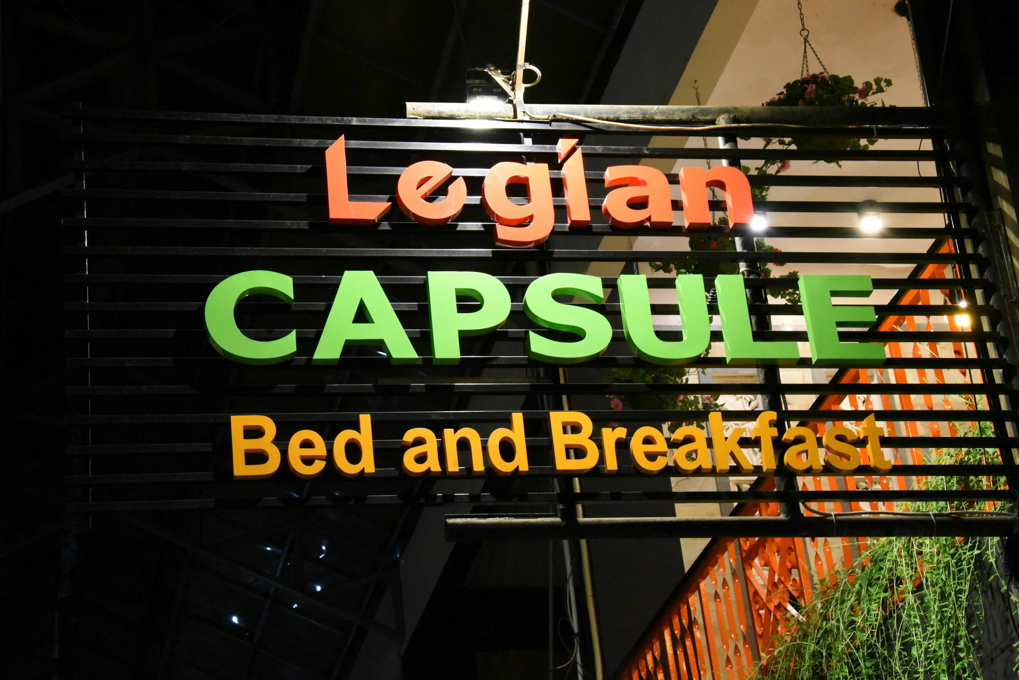 Legian Capsule Hotel Екстериор снимка